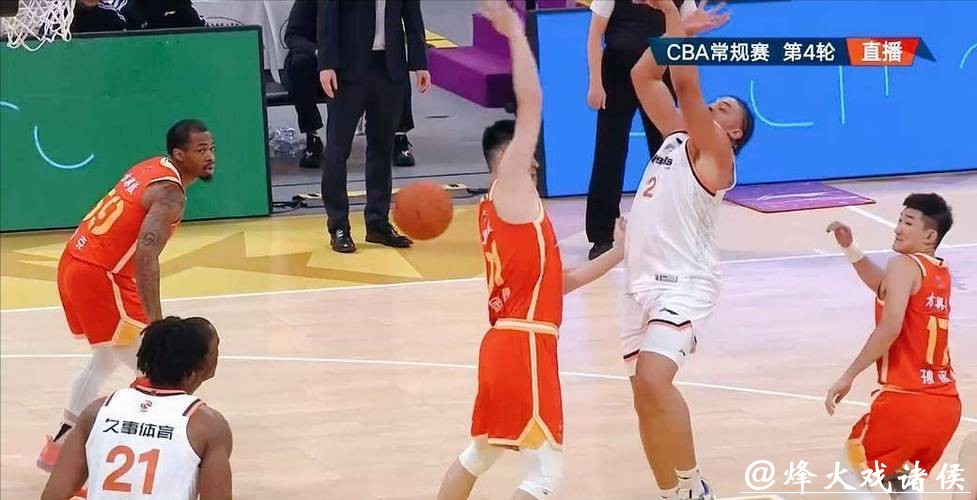 CBA第4轮外援秀技艺,布朗41分硬杀上海,谁说外援就只会得分?团队配合差别大,关键时刻是靠真本事还是靠爆发? CBA第4轮外援秀技艺,布朗41分硬杀上海,谁说外援就只会得分?团队配合差别大,关键时刻是靠真本事还是靠爆发?